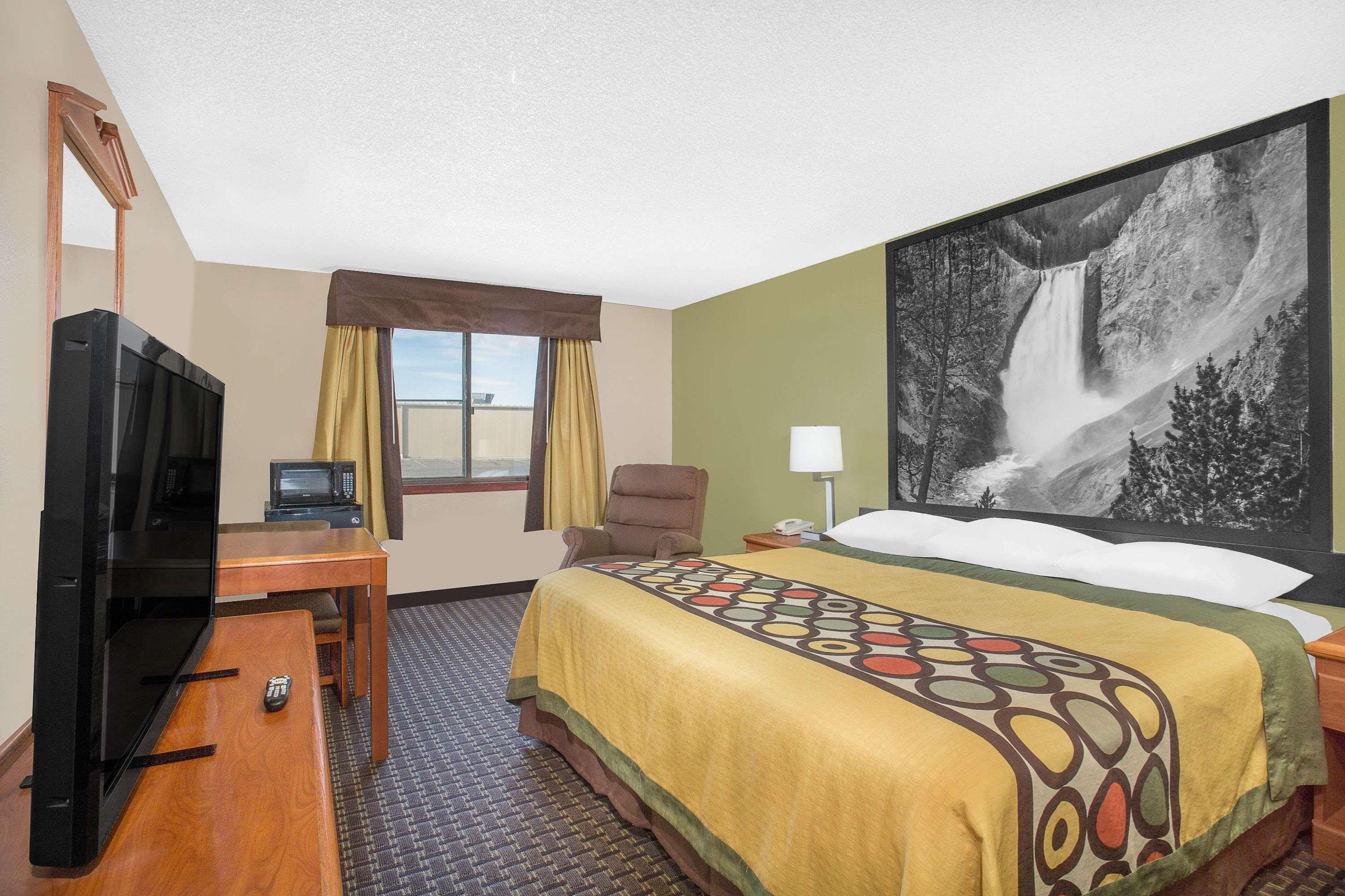 Super 8 By Wyndham Riverton Exterior foto